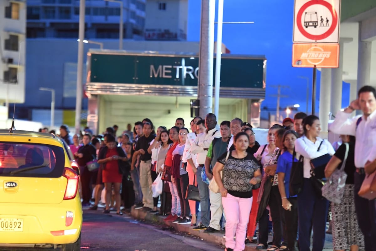 Metro de Panamá reanuda sus operaciones luego de falta de energía
