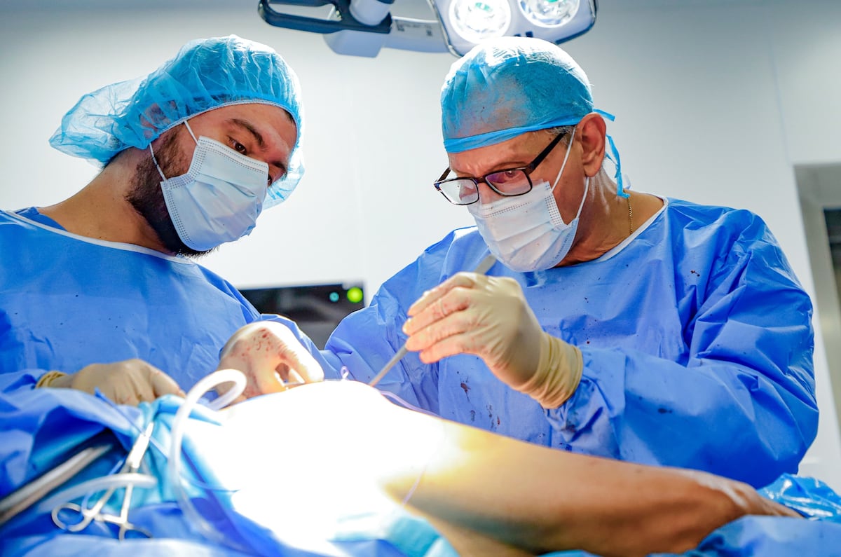 ¿Eres médico especialista? CSS busca reforzar hospitales en el interior del país