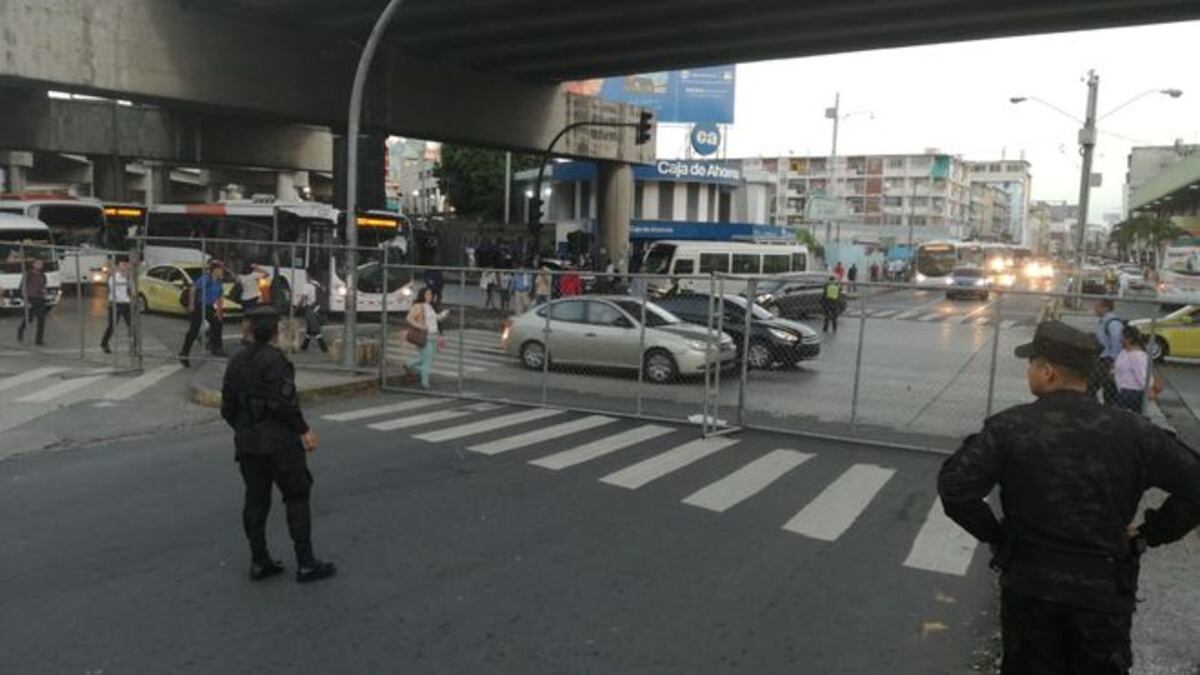 Diputado sospecha un golpe ante despliegue de seguridad.Temen lo que diga Varela