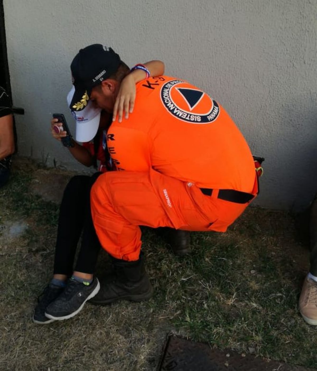 Se desploman.Algunos peregrinos cayeron desmayados en la Cinta Costera. Video