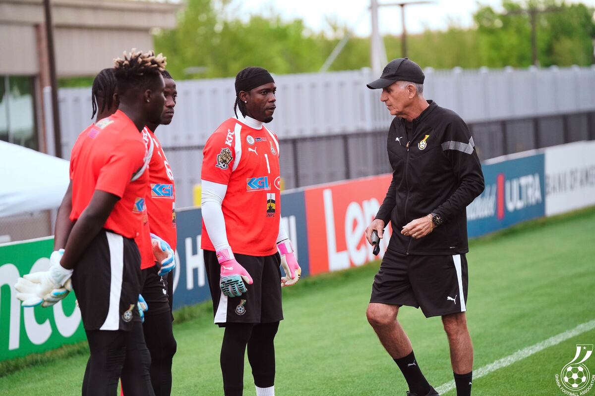 Carlos Queiroz lanza advertencia y elogia a Panamá antes del debut