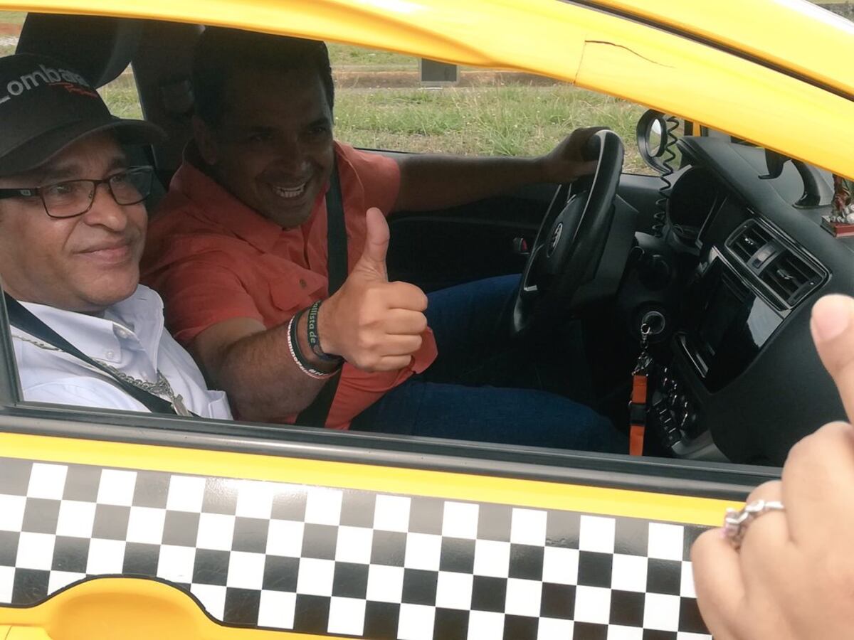 Lombana hace una ‘carrera’ en taxi a su llegada a Chiriquí