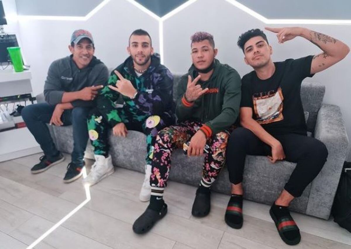 Un remix por todo lo alto. Los cantantes colombianos Manuel Turizo y Beéle se suman al remix de Hecha pa’ mi