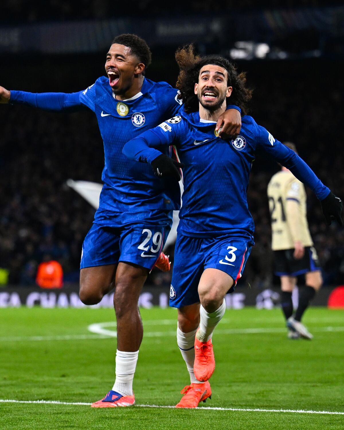 Pesadilla azulgrana: expulsión de Araujo y paliza del Chelsea