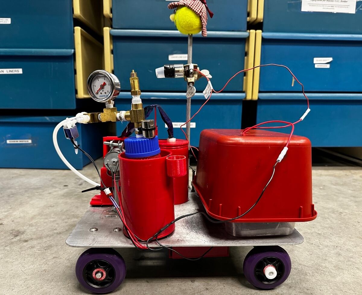 Chiricano gana tercer lugar en competencia internacional de ingeniería química en EE. UU.