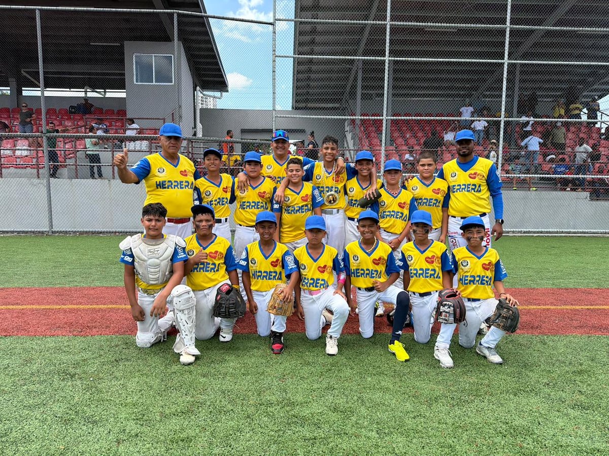 Pequeñas Ligas de Chitré avanza a semifinales con autoridad