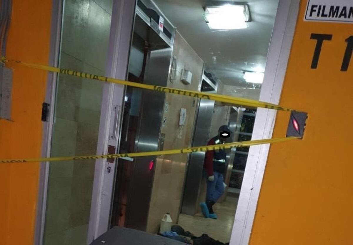 Muere al caer por el foso de un ascensor en un edificio de Vía Israel