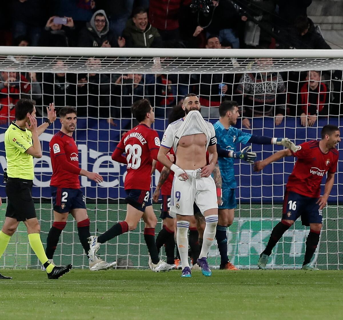 ¿Qué te pasó Karim? Benzema falla dos penales y aún así el Madrid está cerca de abrir la champaña