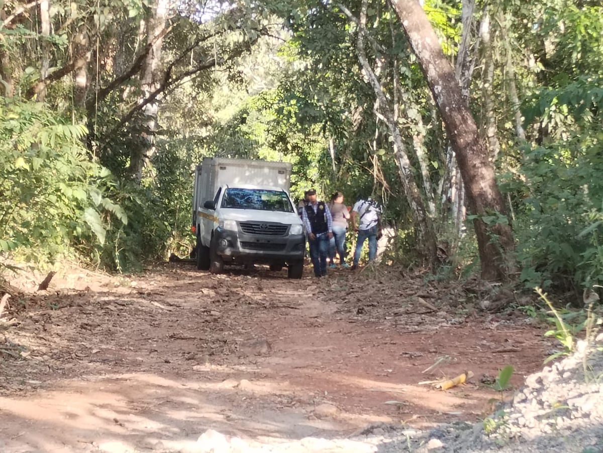Realizan pruebas forenses para tratar de identificar a ejecutado en el Corredor de Los Pobres