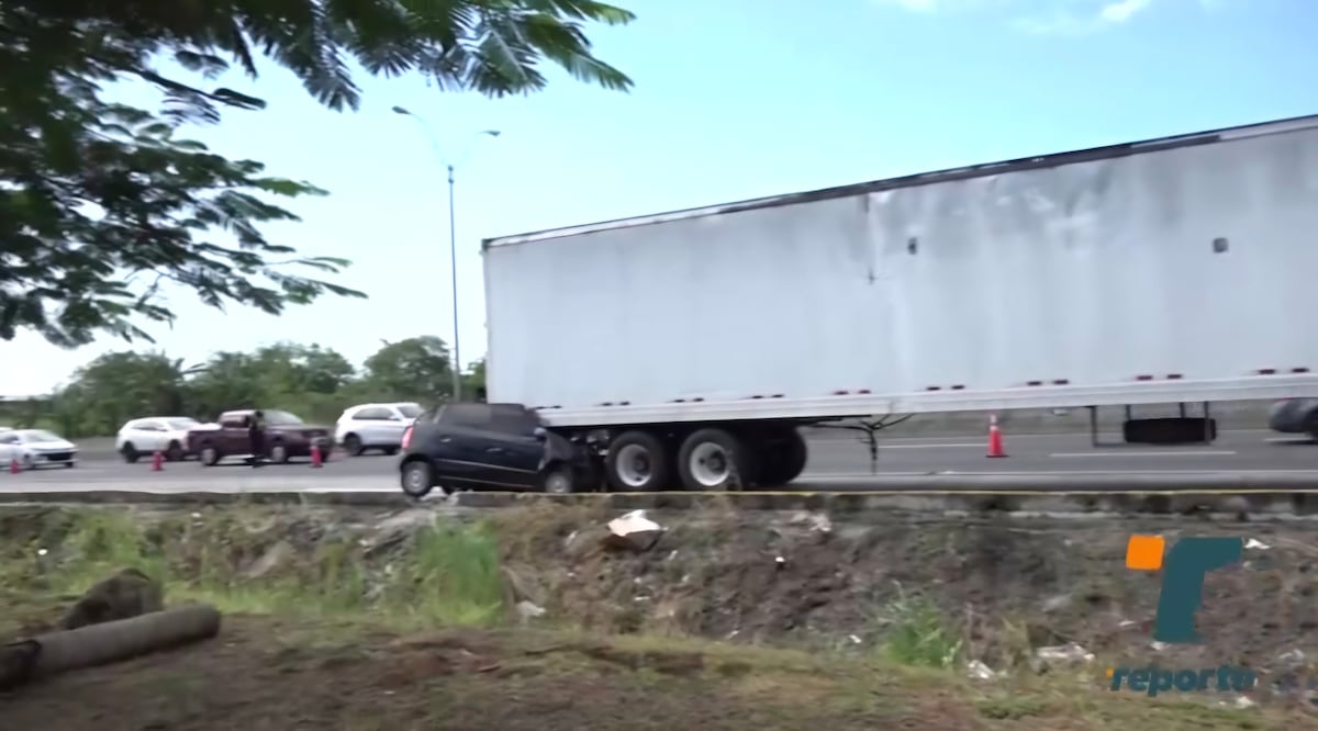 Muere hombre tras chocar contra camión estacionado en El Marañonal
