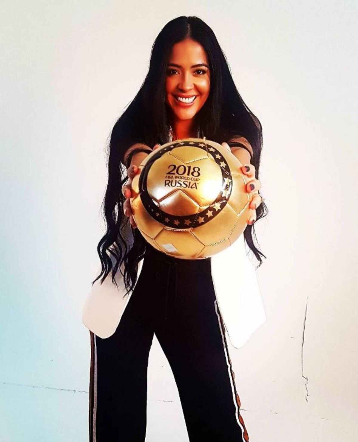 Colonense estafa a 'Gavilán' Gómez; su esposa interpone denuncia pública