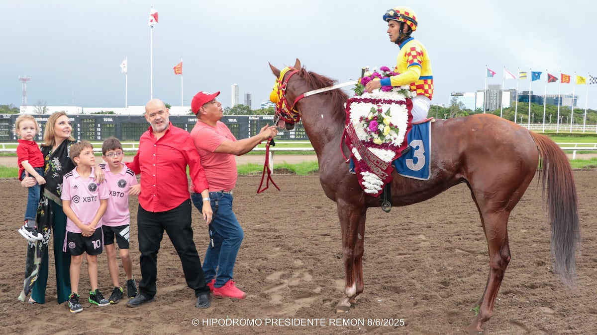 El triple coronado ‘El Rojo’ se crece otra vez y manda en el Presidente Remón