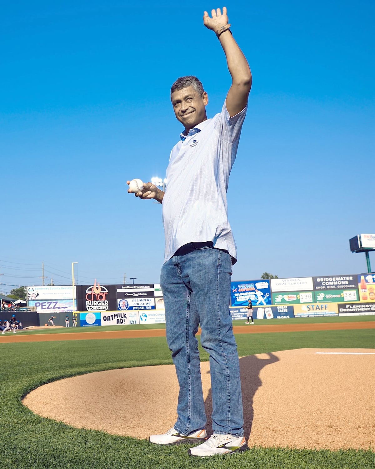 ¡Brujo en acción! Ramiro Mendoza ovacionado por fans de los Somerset Patriots