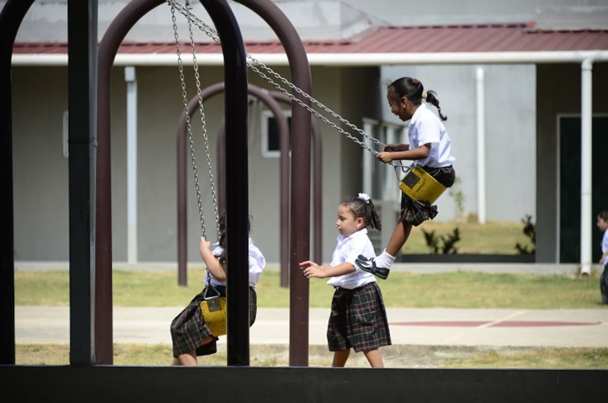 Escuela modelo Guillermo Endara Galimany