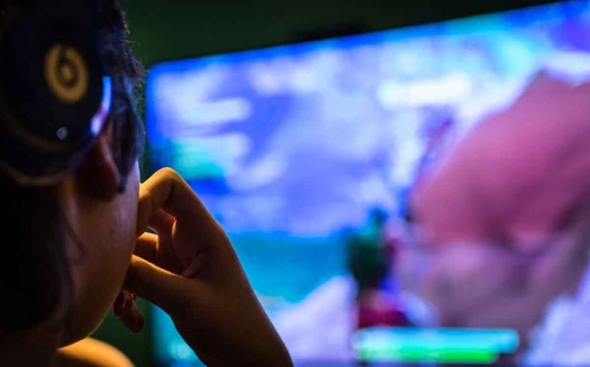 Adolescente adicto a Fortnite trató de suicidarse tras una maratónica sesión