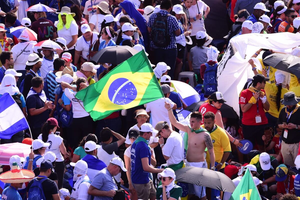 'Amar más allá de las diferencias' así invita e inicia el Papa la JMJ en Panamá