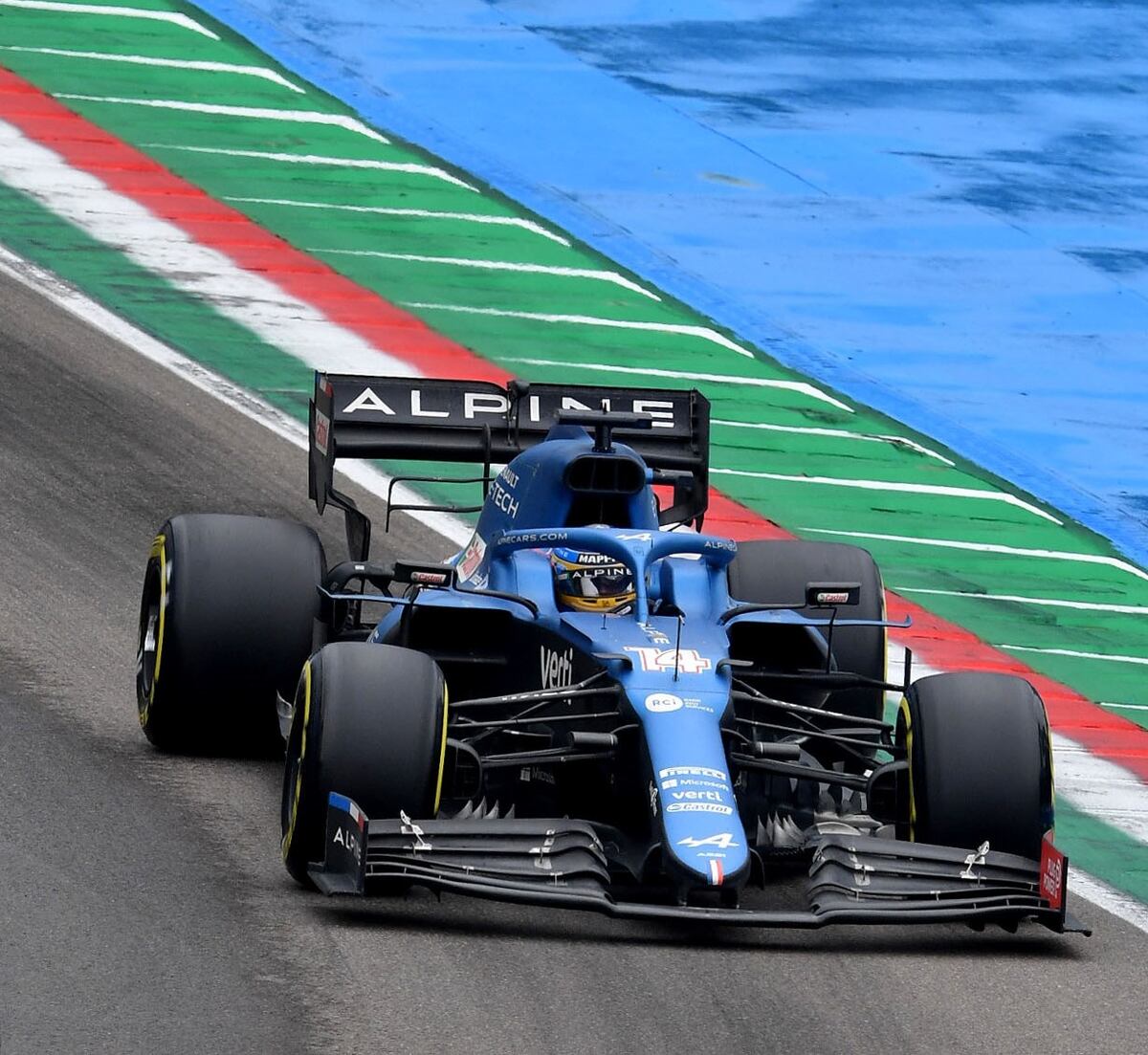 Fernando Alonso espera divertirse y sumar puntos en Portimao