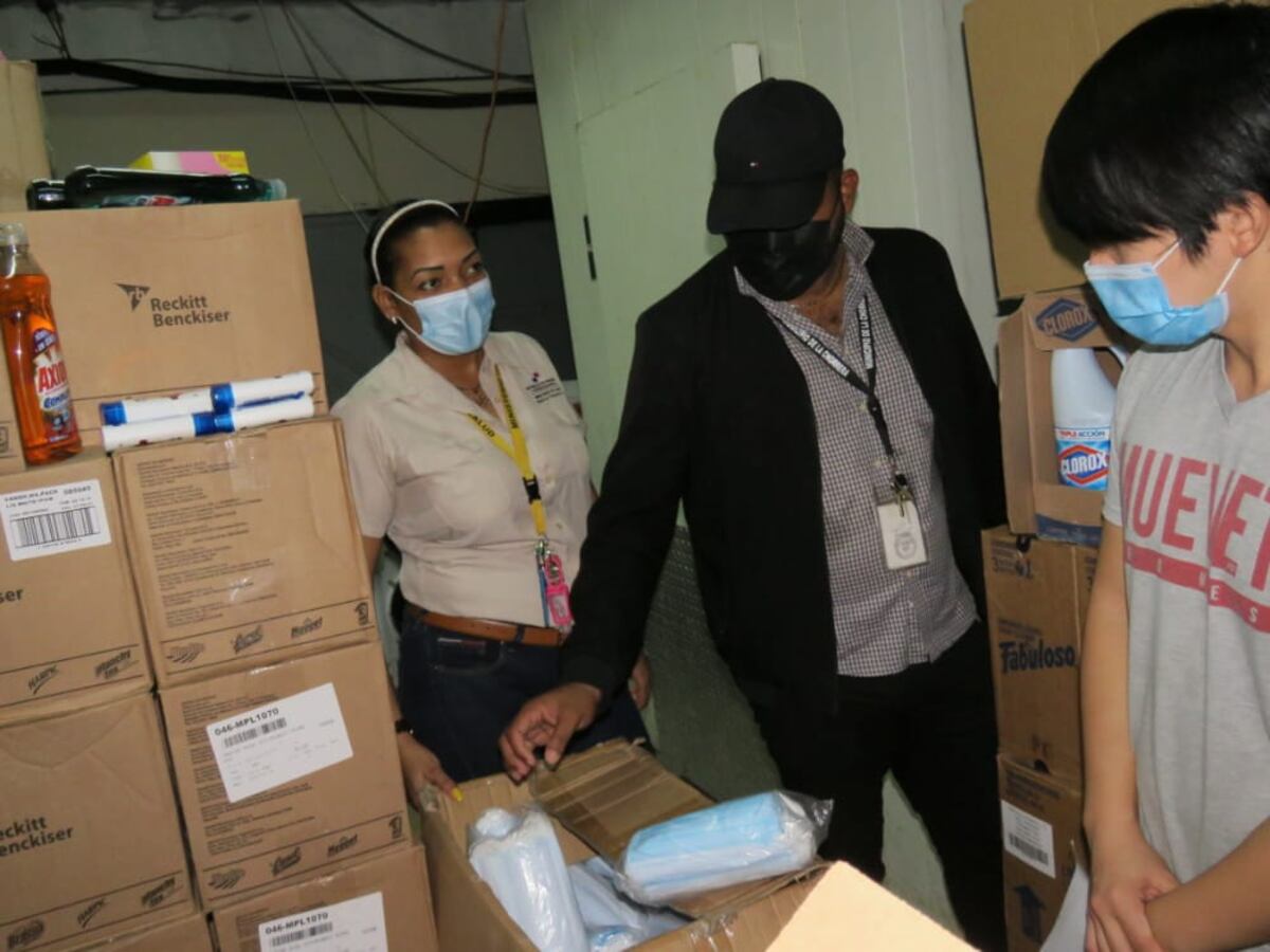 Encuentran ratas muertas en supermercados de La Chorrera y mascarillas sin medidas de salubridad