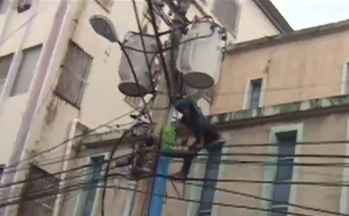 Se quiso suicidar y terminó huyendo de las autoridades; capturan a 'Spiderman'