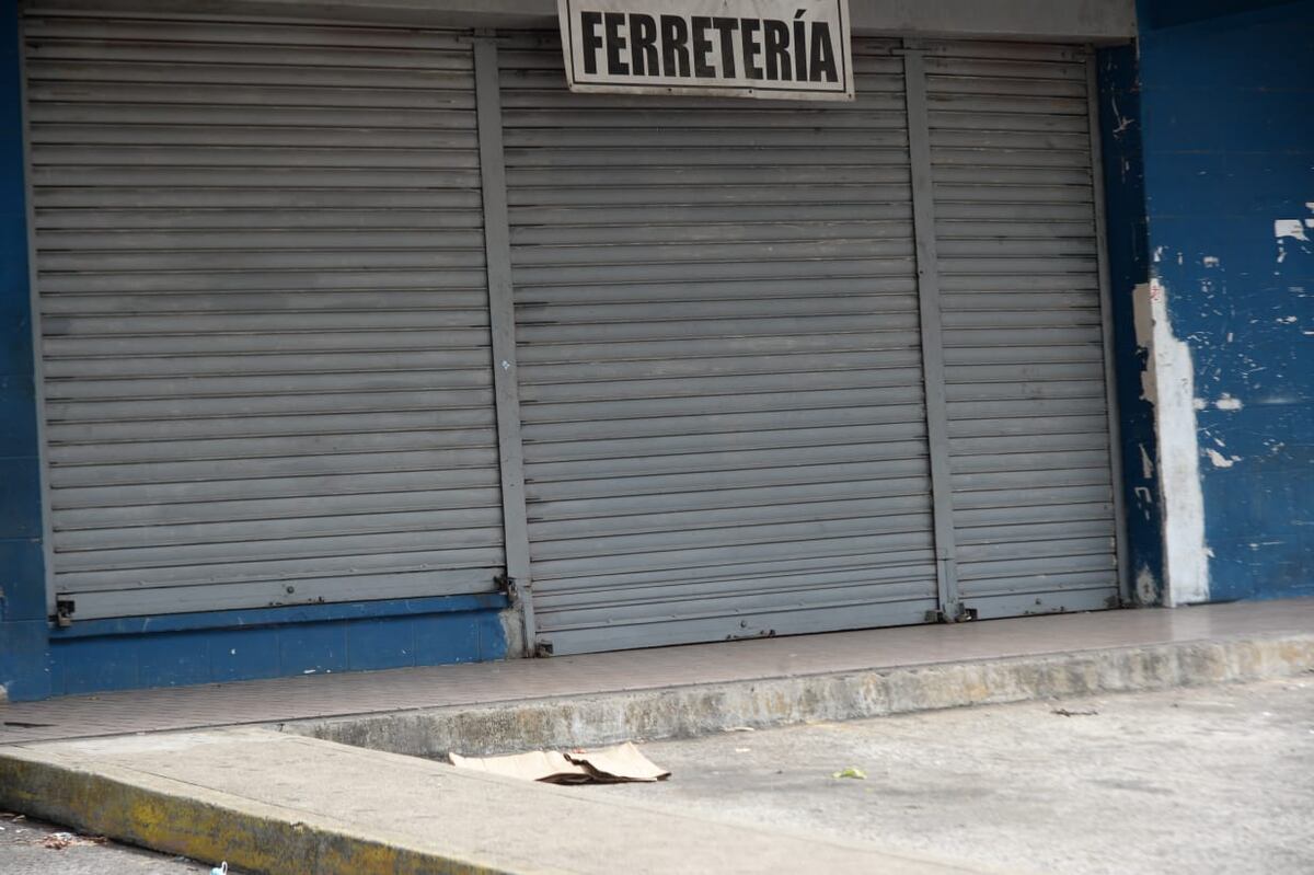 Un máximo de 10 trabajadores se permite en las ferreterías