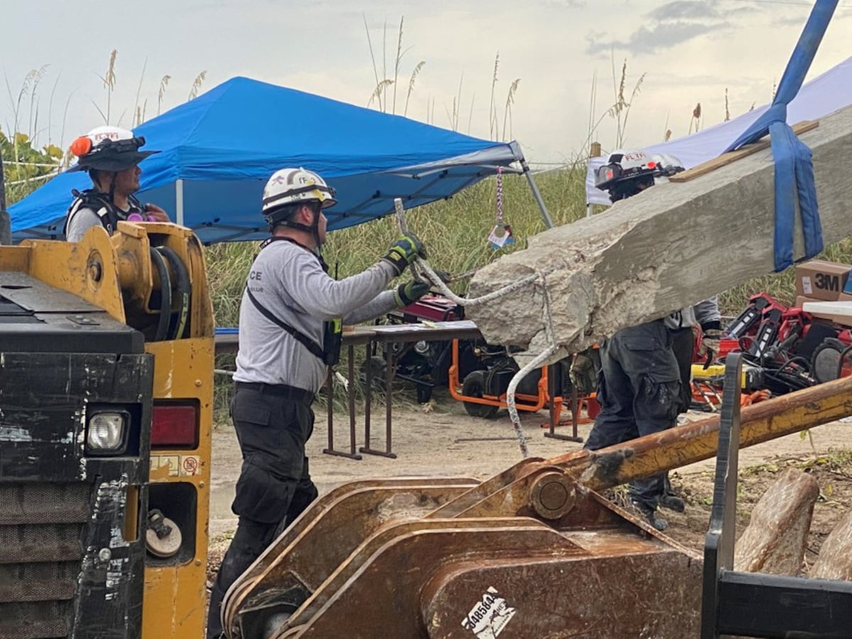 La piscina del edificio derrumbado en Miami y una nueva hipótesis para explicar la tragedia
