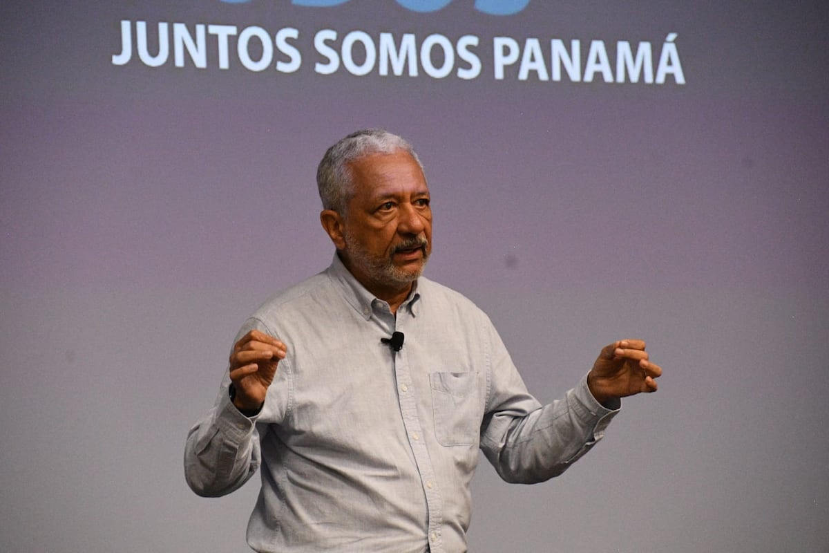 Canal de Panamá intenta varias rutas de escape ante crisis del agua