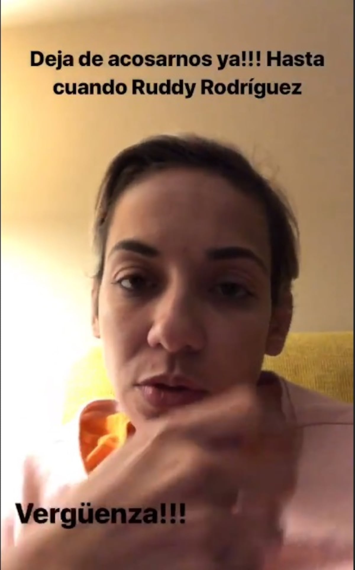 Exfinalista de Concurso de Oratoria se tira pulla con esposa de alcalde de Colón