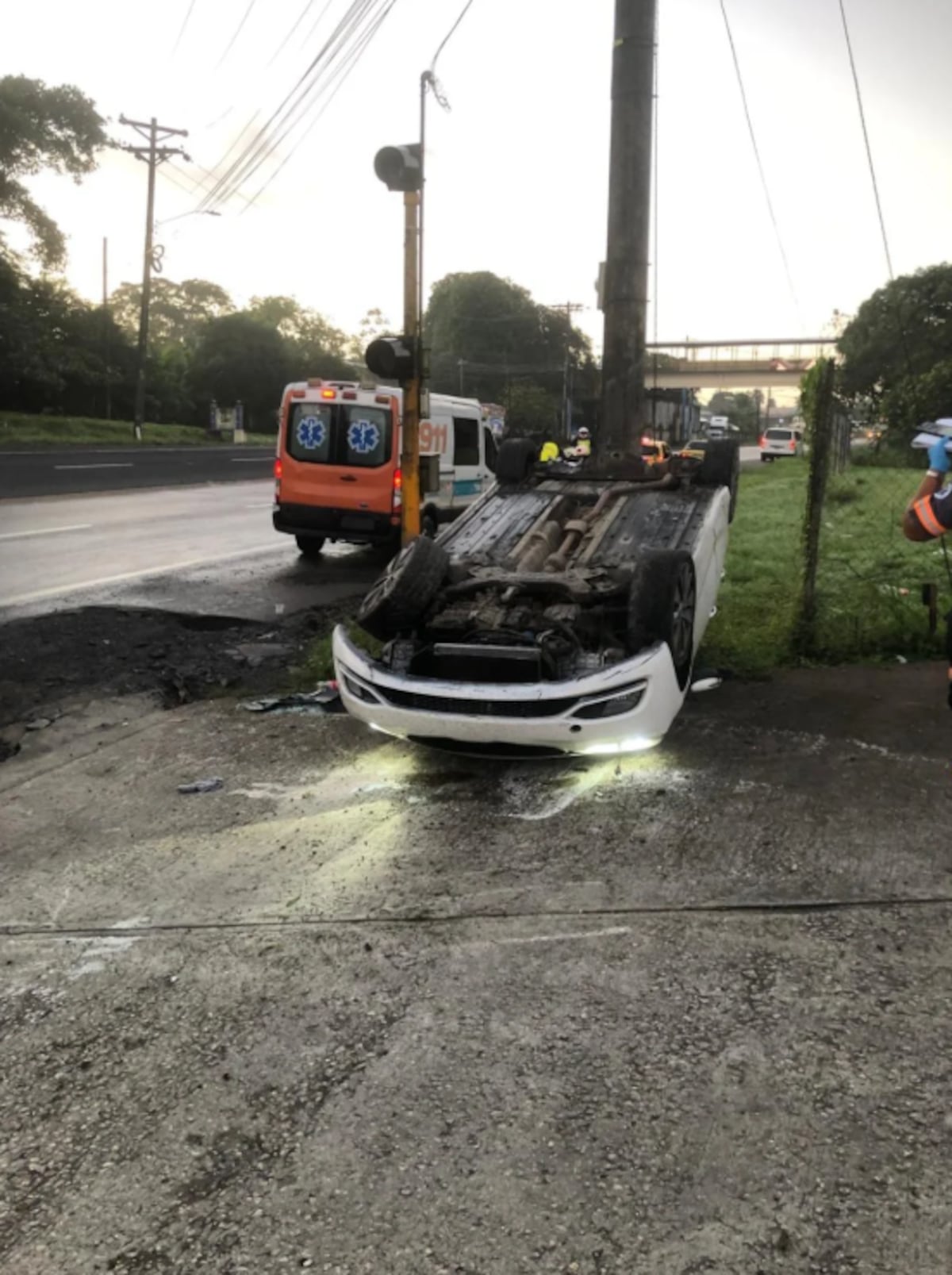 Atropellos, vuelcos y choques marcan las fiestas: conductores afectados en Panamá