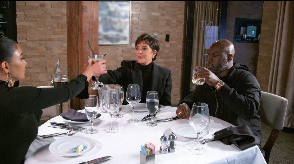 Las Kardashians regresan a la Tv con su anteúltima temporada. Mira el impactante antes y después de todas