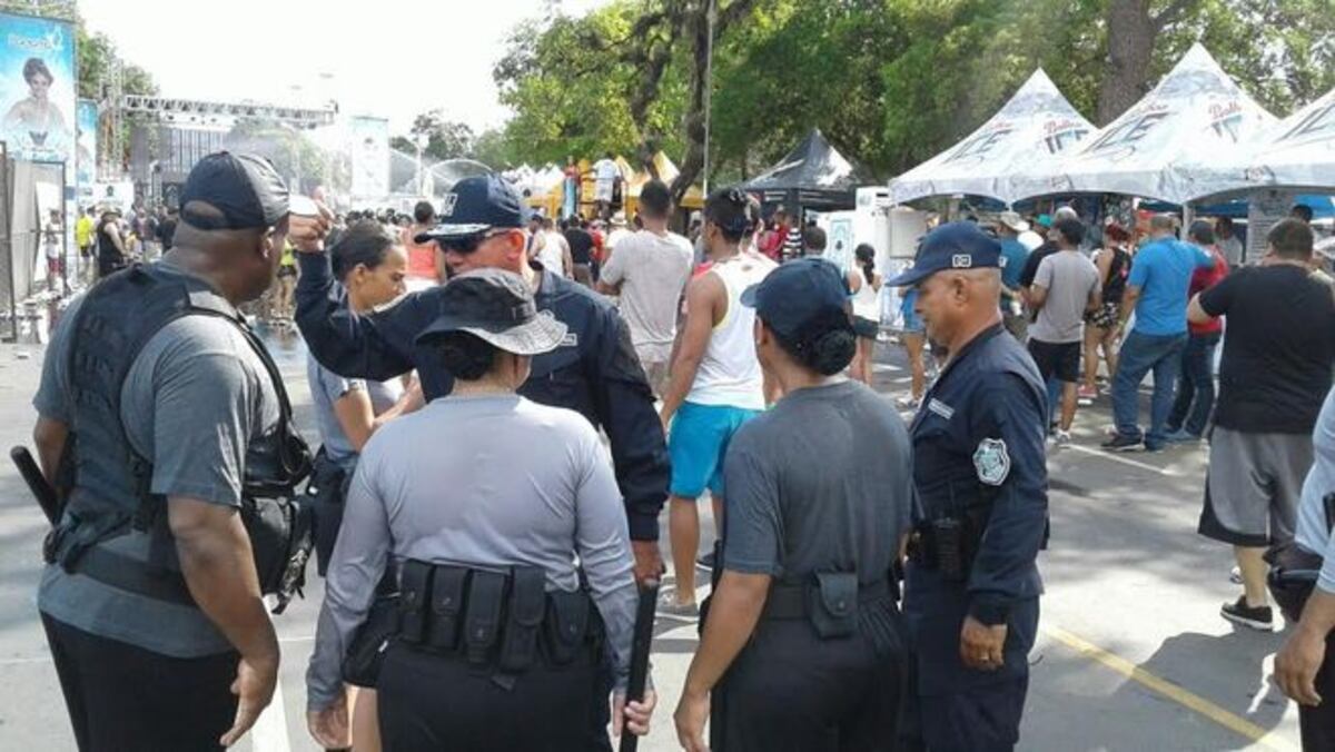 ¡SANTO, CIELO! Menores atacan a pedradas a Policías