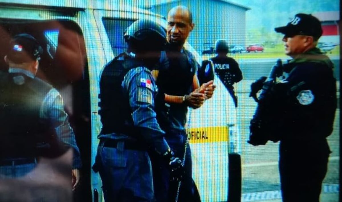 Dos capos pesados. Alias 'El Patrón Juancito' y Marshall se encuentran.Chequeen