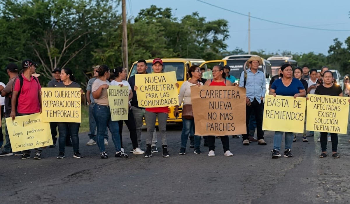 Cierran vía hacia Soná para exigir una carretera