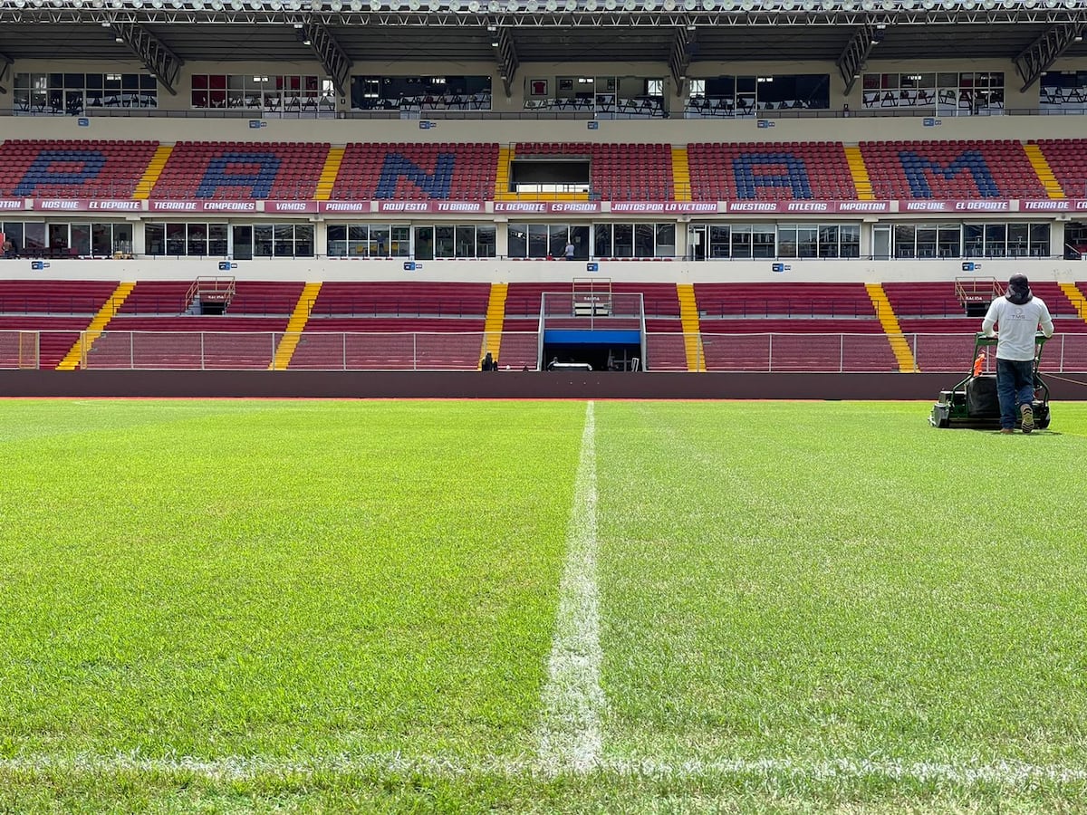 Así está la nueva cancha del Rommel Fernández. Fotos
