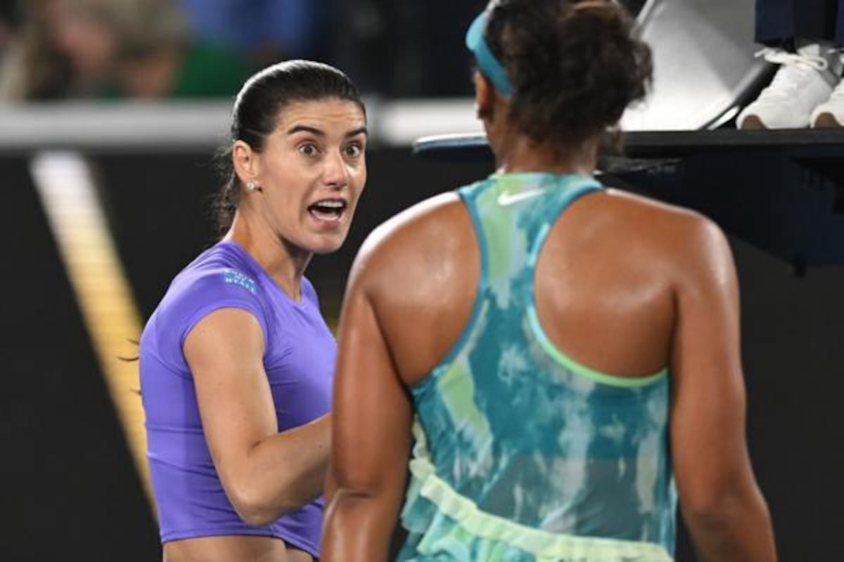 Osaka festejó y Cirstea se calentó: fue un final de partido con caras largas
