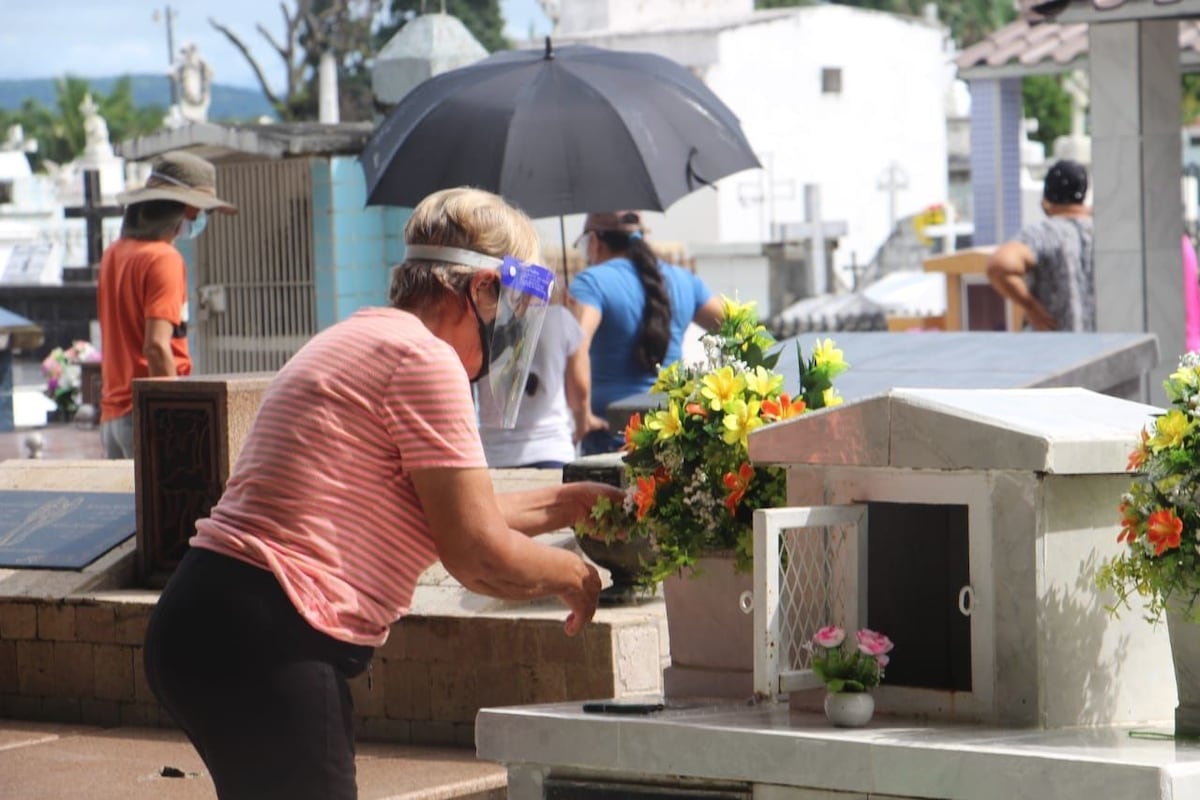 En el olvido. Se encuentran algunas tumbas en el cementerio de David, provincia de Chiriquí