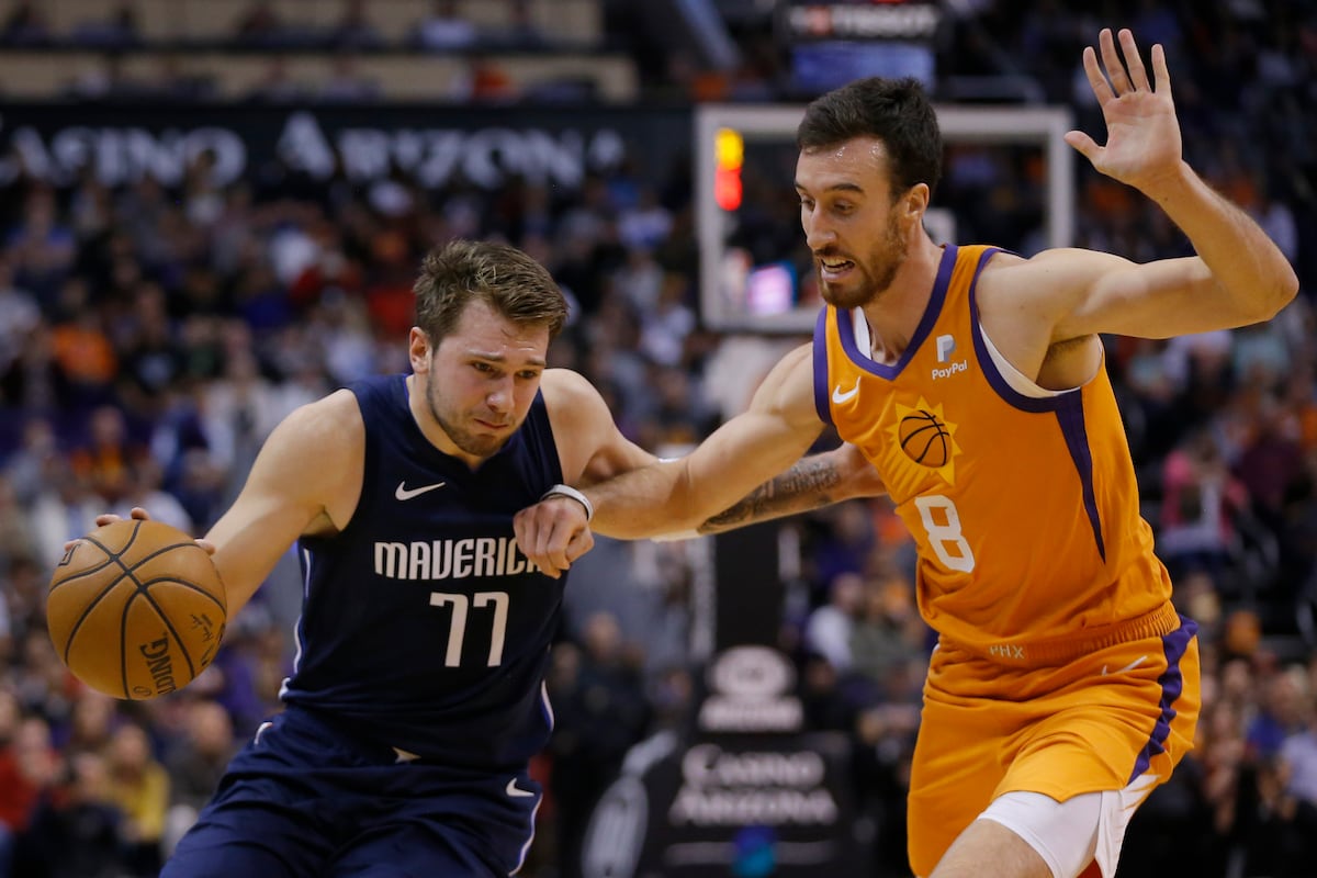 Doncic brilla con 42 puntos; Mavs vencen a Suns