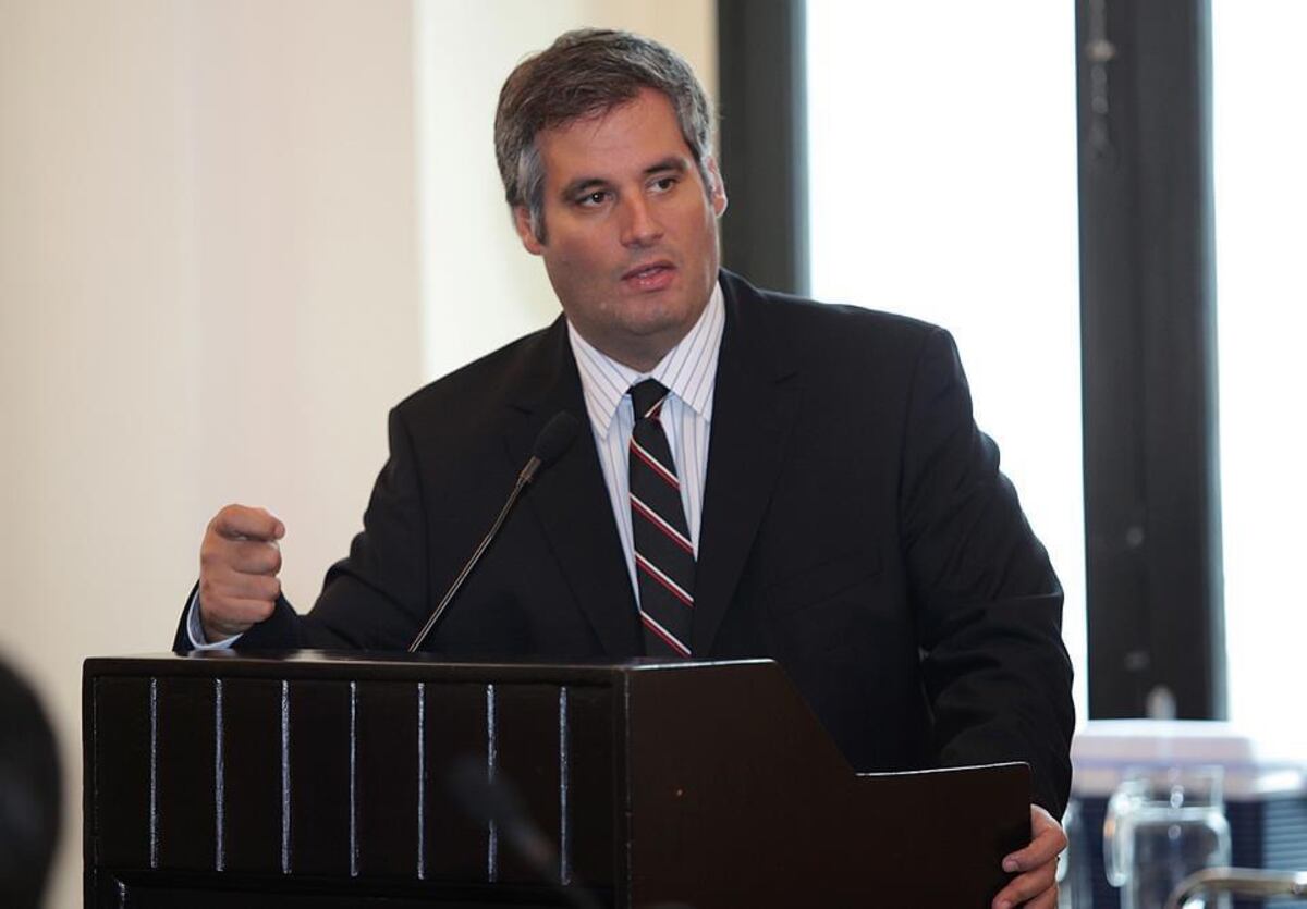 Papadimitriu declina su candidatura y critica promesas vacías en las elecciones internas del CD