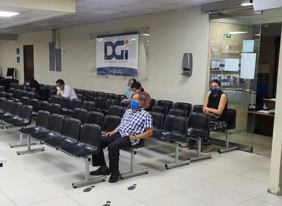 Gobierno extiende plazo hasta julio para el pago de impuestos