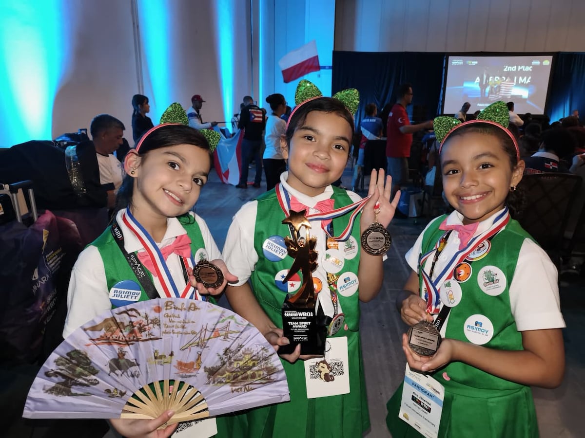 ¡Qué viva! Panamá sorprende en Singapur con premio mundial de robótica