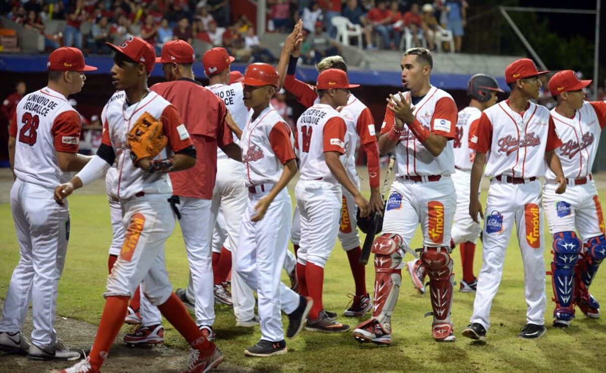 Coclé 'apalea' a Chiriquí en el Juvenil 2018; meme se hace viral tras el nocaut