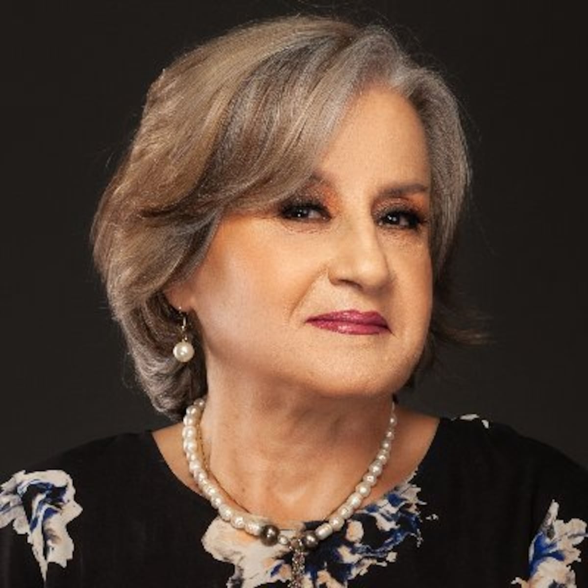 Exministra de Desarrollo Social, Leonor Calderón, renunció al gobernante PRD