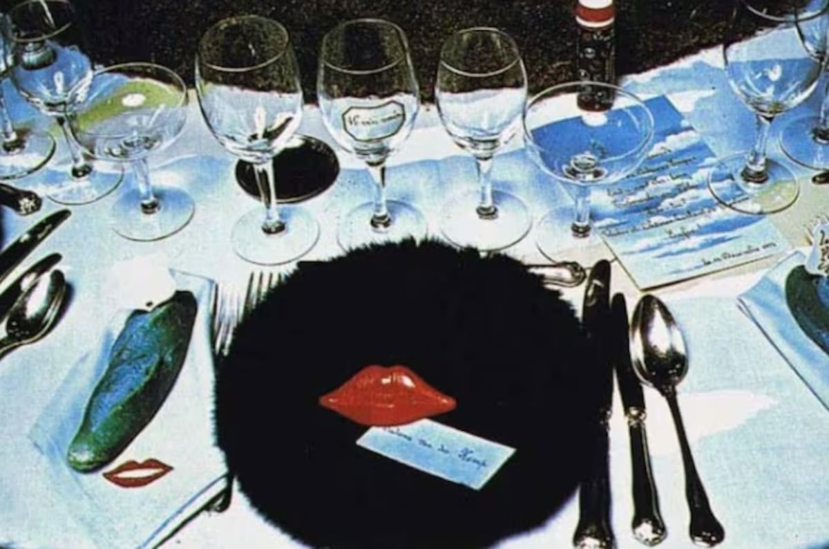 Máscaras, muñecos y misterio: la fiesta más excéntrica de los Rothschild