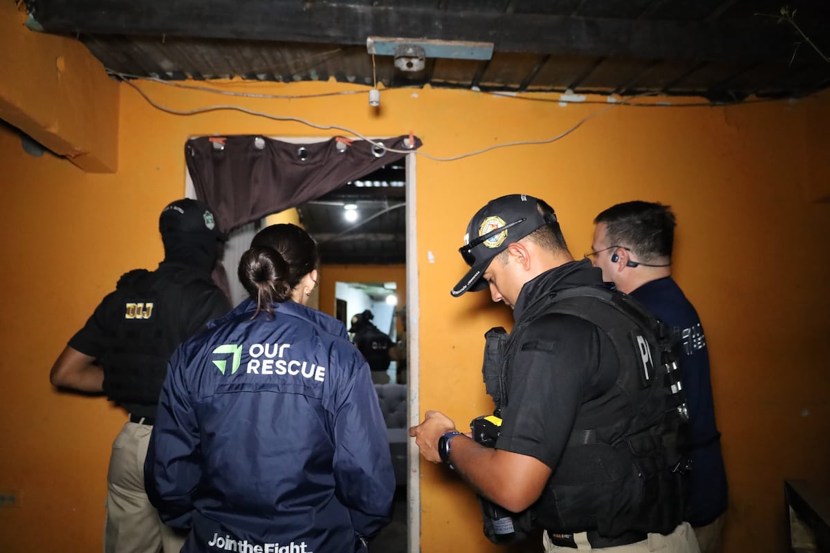 Usaba WhatsApp para promocionar niñas y mujeres por catálogo: hombre cae en San Miguelito por presunta trata de personas