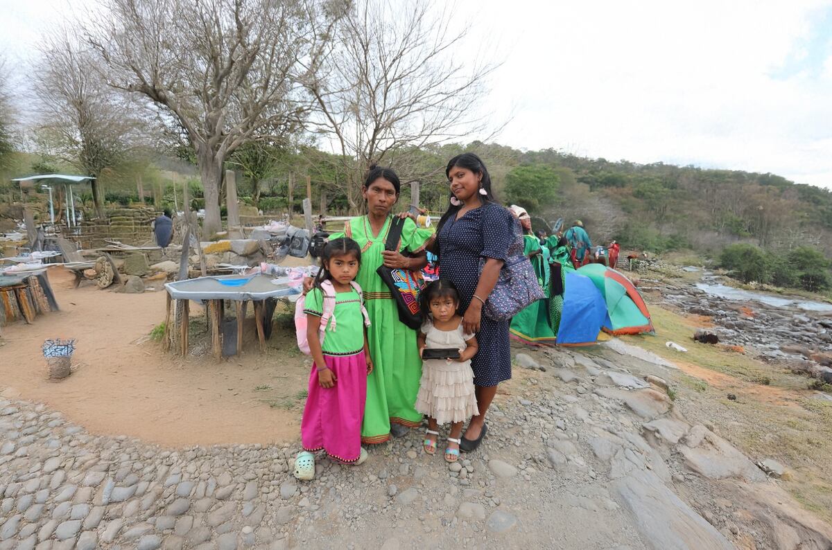 De la comarca a la universidad: ¡Estas mamás Ngäbe dijeron ‘basta’! y cambiaron la vida de sus hijos