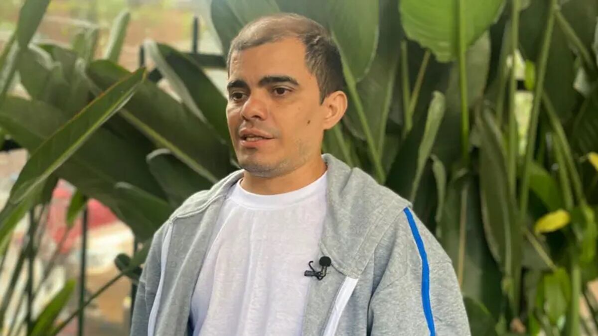 Nueve meses de cárcel, desterrado y sin nacionalidad por celebrar el Miss Universo