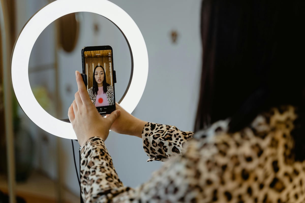 ¡Ojo, influencers! Presentan proyecto para ponerle reglas a la publicidad en redes sociales en Panamá