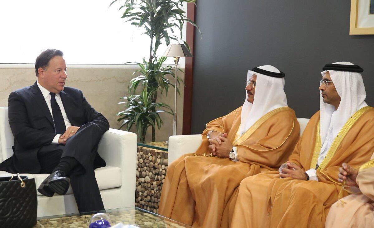 ¿Qué hace Juan Carlos Varela en Emiratos Árabes Unidos?