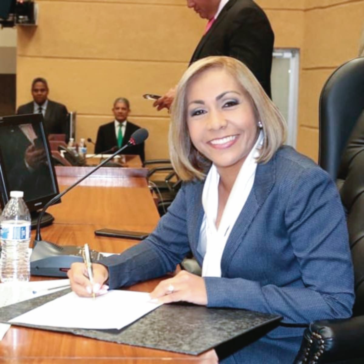 A quién quiere engañar, le respondió Blandón a la diputada Ábrego, sobre su supuesta oposición al gobierno del PRD