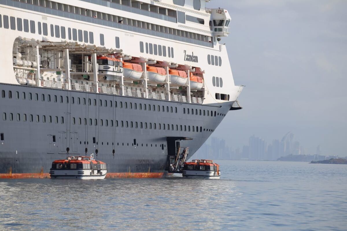 Coronavirus. Panamá deja pasar a crucero Zaandam por la vía interocéanica