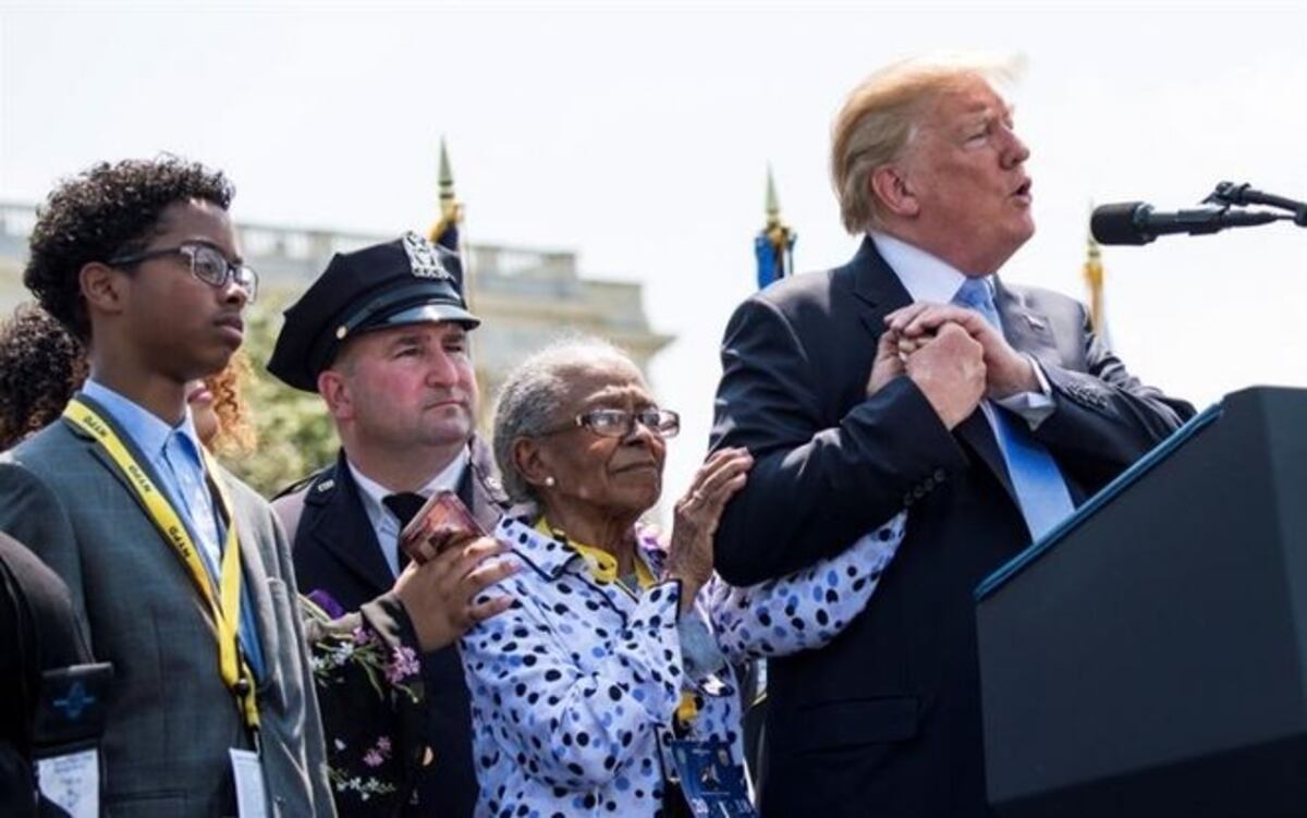 Trump pide la pena de muerte para quienes maten a policías en EEUU